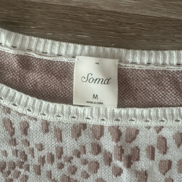 Leopard Print Sweater - Picture 2 of 2